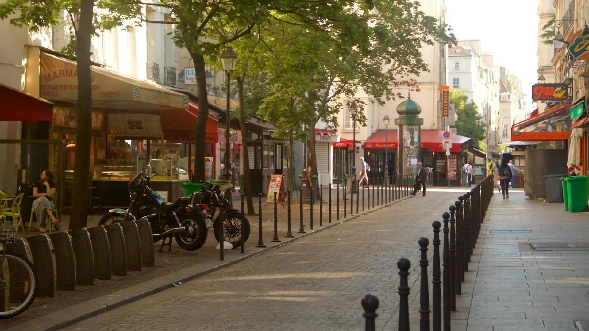 New Heaven near Louvre Museum Apartment Paris
