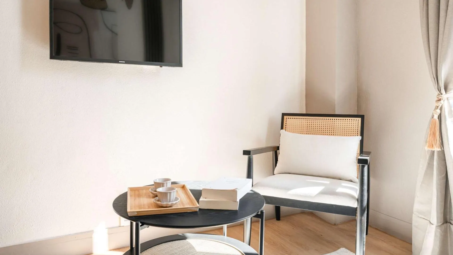 New Heaven near Louvre Museum Apartment Paris