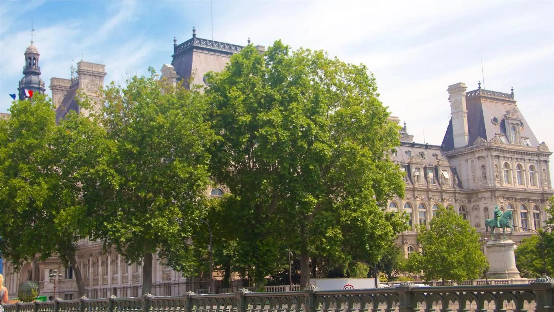 New Heaven near Louvre Museum Apartment Paris