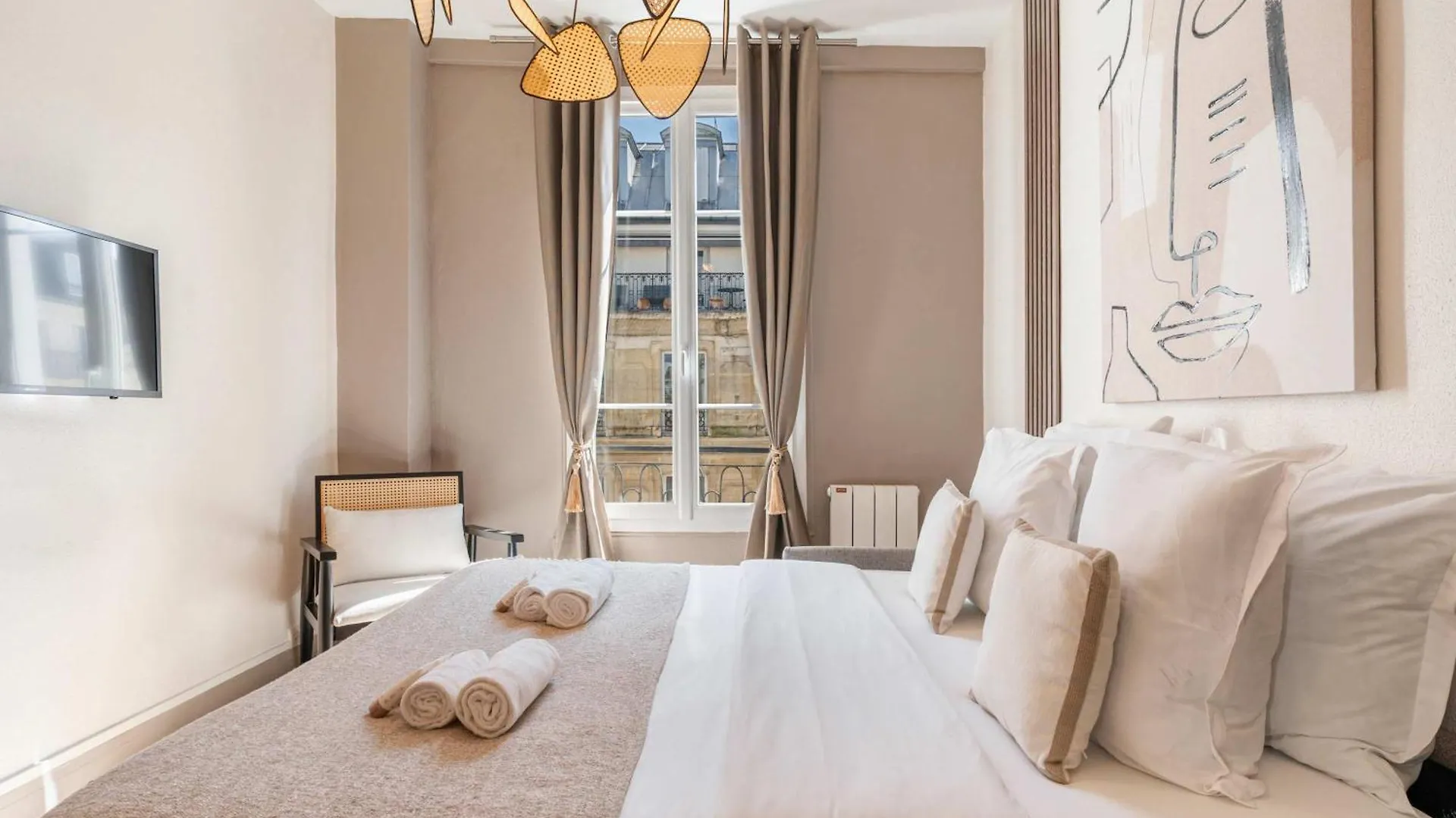 New Heaven near Louvre Museum Apartment Paris